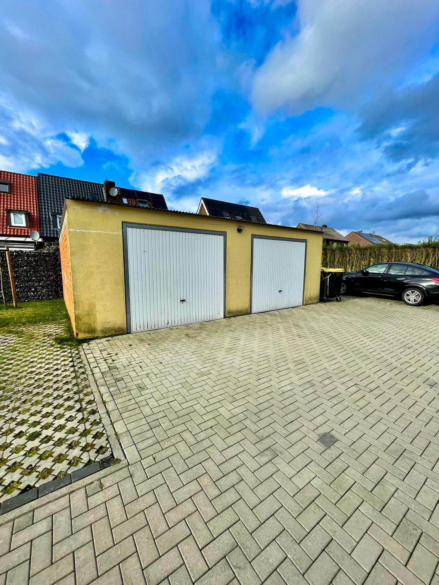 Ahaus: Stadtoase Mit Terrasse & Privater Garage Eksteriør billede